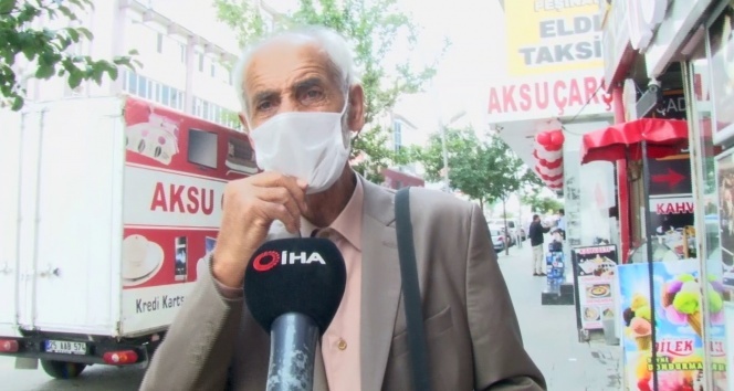 80 yaşındaki dede maske takmayan vatandaşlara tepki gösterdi