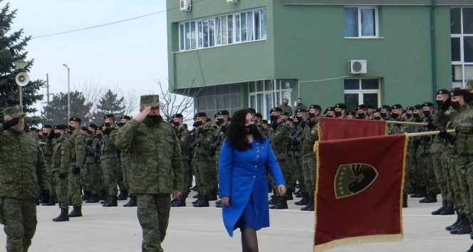 Kosova, 13’üncü bağımsızlık yıl dönümünü salgına rağmen etkinliklerle kutladı
