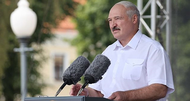 Lukaşenko, grev kararı alan fabrikaların kapatılmasını emretti